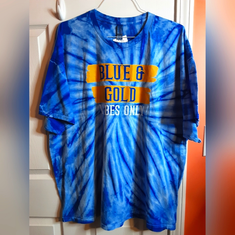 NWT Tie-dye Unisex S/S West Virginia/Any Blue & Gold School Tshirt -Sz. 3XL